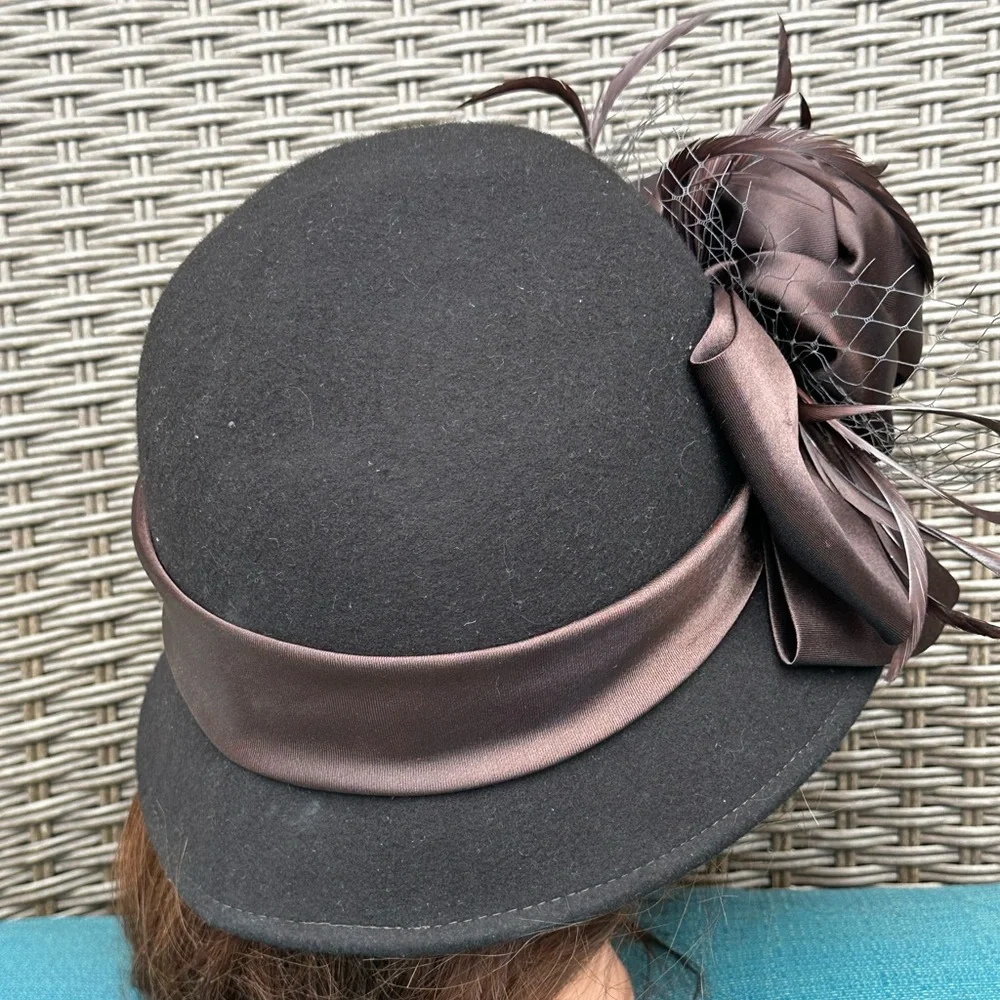 100% WOOL FELT Cloche Hat with Brown Satin Rose and Feather Detail Pretty Easter - Picture 7 of 13